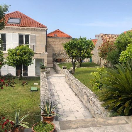 Charming Apartment For 3 Pax In Cavtat Buitenkant foto