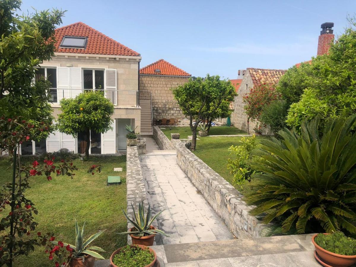 Charming Apartment For 3 Pax In Cavtat Buitenkant foto